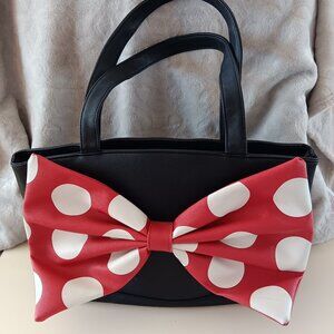 Disney Parks Minnie Mouse shoulder purse handbag, collectible, discontinued